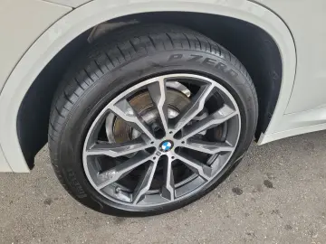 BMW X3 xDrive 20 d M Sport  AHK HUD Pano Alu 20