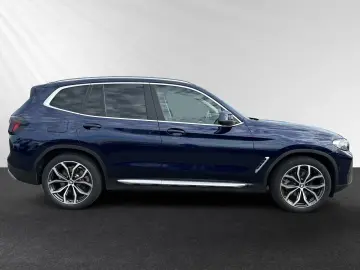 BMW X3 xDrive20d Inkl. € 1.190 Zubehörbonus AHK Pano