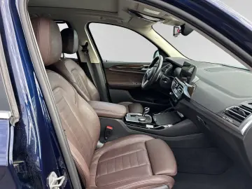 BMW X3 xDrive20d Inkl. € 1.190 Zubehörbonus AHK Pano