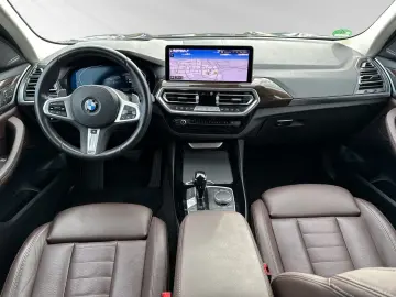 BMW X3 xDrive20d Inkl. € 1.190 Zubehörbonus AHK Pano