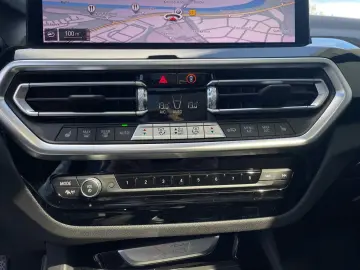BMW X3 xDrive20d    Panorama adapt.LED HiFI
