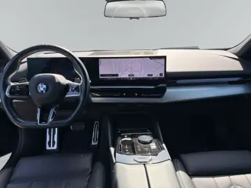 BMW 520i Limo M Sportpaket  KOMFORTSITZE.ACC