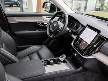 VOLVO XC90 T8 AWD Ultra Dark NP 106.430 -  FOUR-C MASS