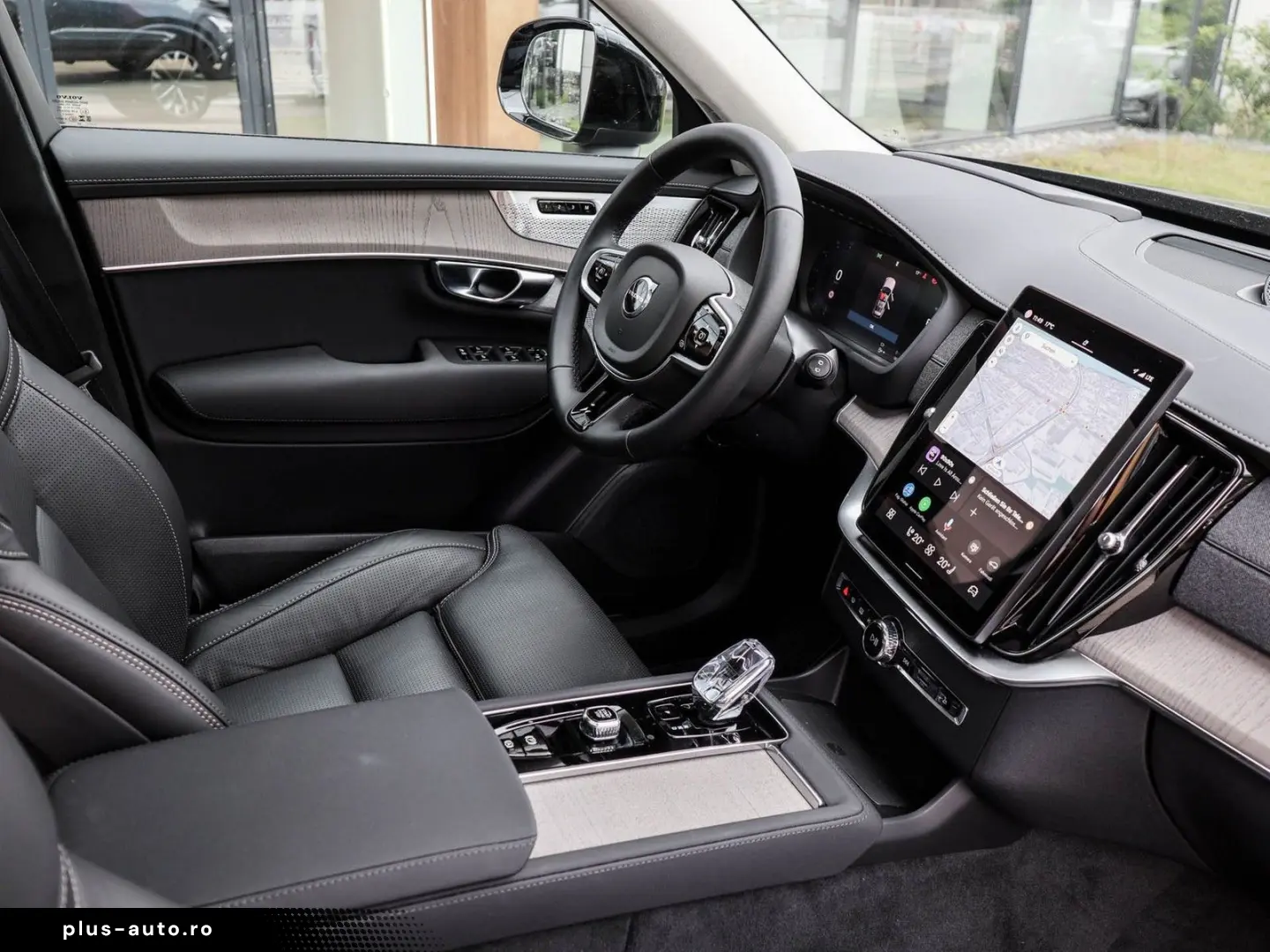 VOLVO XC90 T8 AWD Ultra Dark NP 106.430 -  FOUR-C MASS