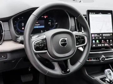 VOLVO XC90 T8 AWD Ultra Dark NP 106.430 -  FOUR-C MASS