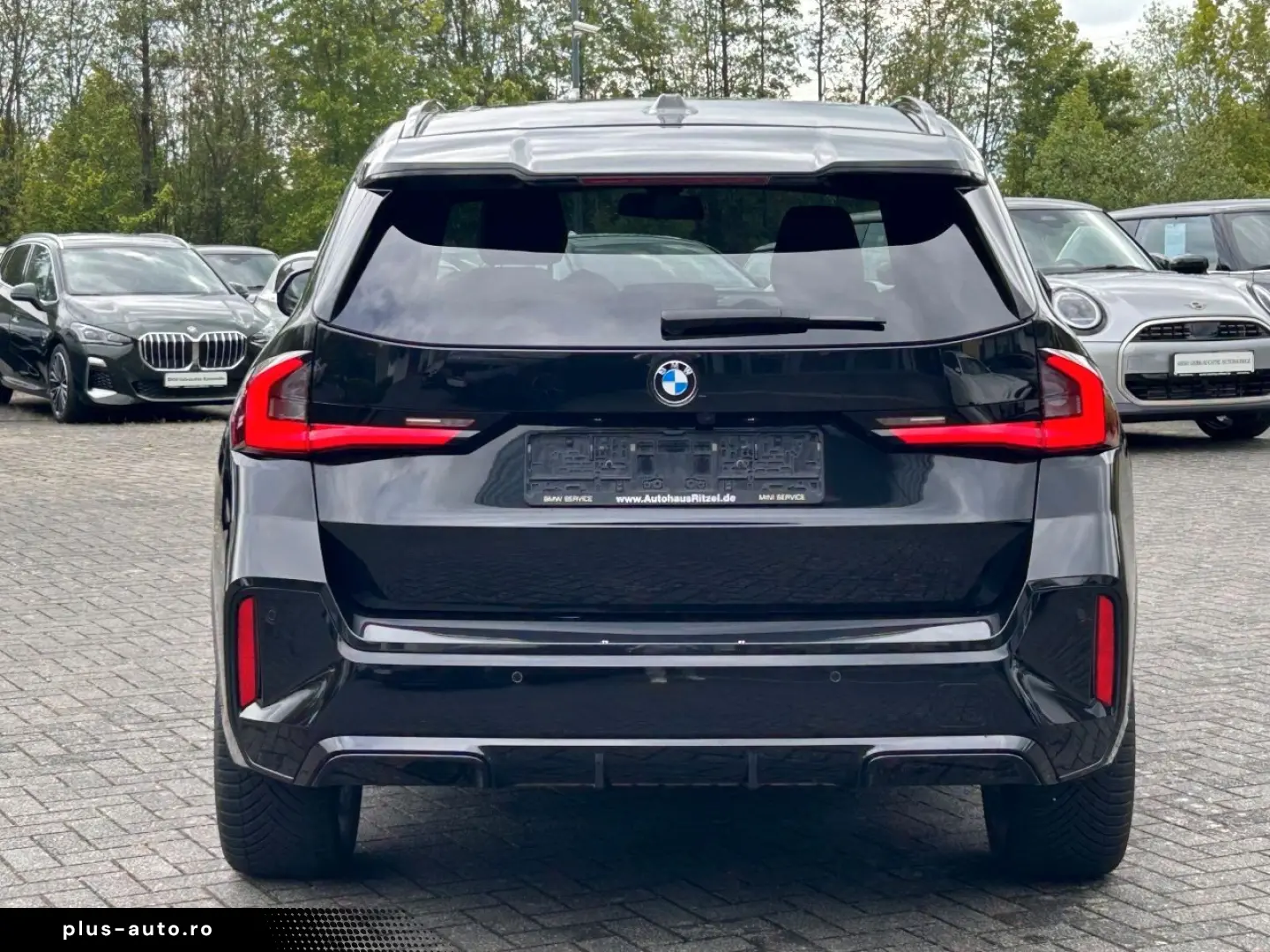 BMW X1 23 i xDrive M Sport   Glasdach   Leder   DAB