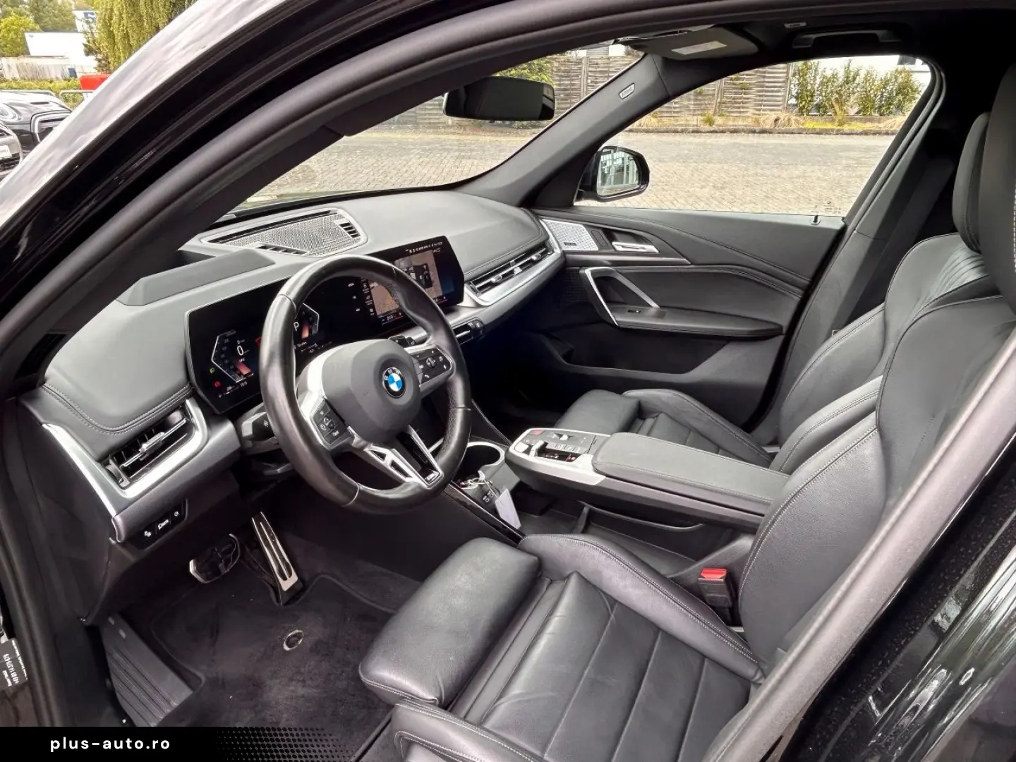 BMW X1 23 i xDrive M Sport   Glasdach   Leder   DAB