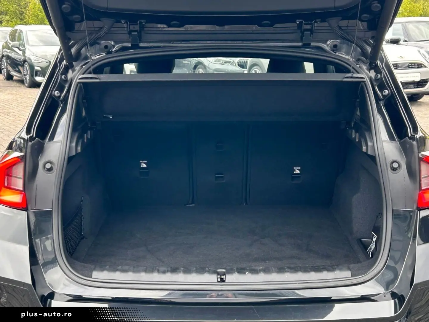 BMW X1 23 i xDrive M Sport   Glasdach   Leder   DAB