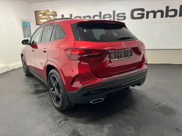 MERCEDES-BENZ GLA 250 4M AMG PANO NIGHT MULTIBEAM KA…