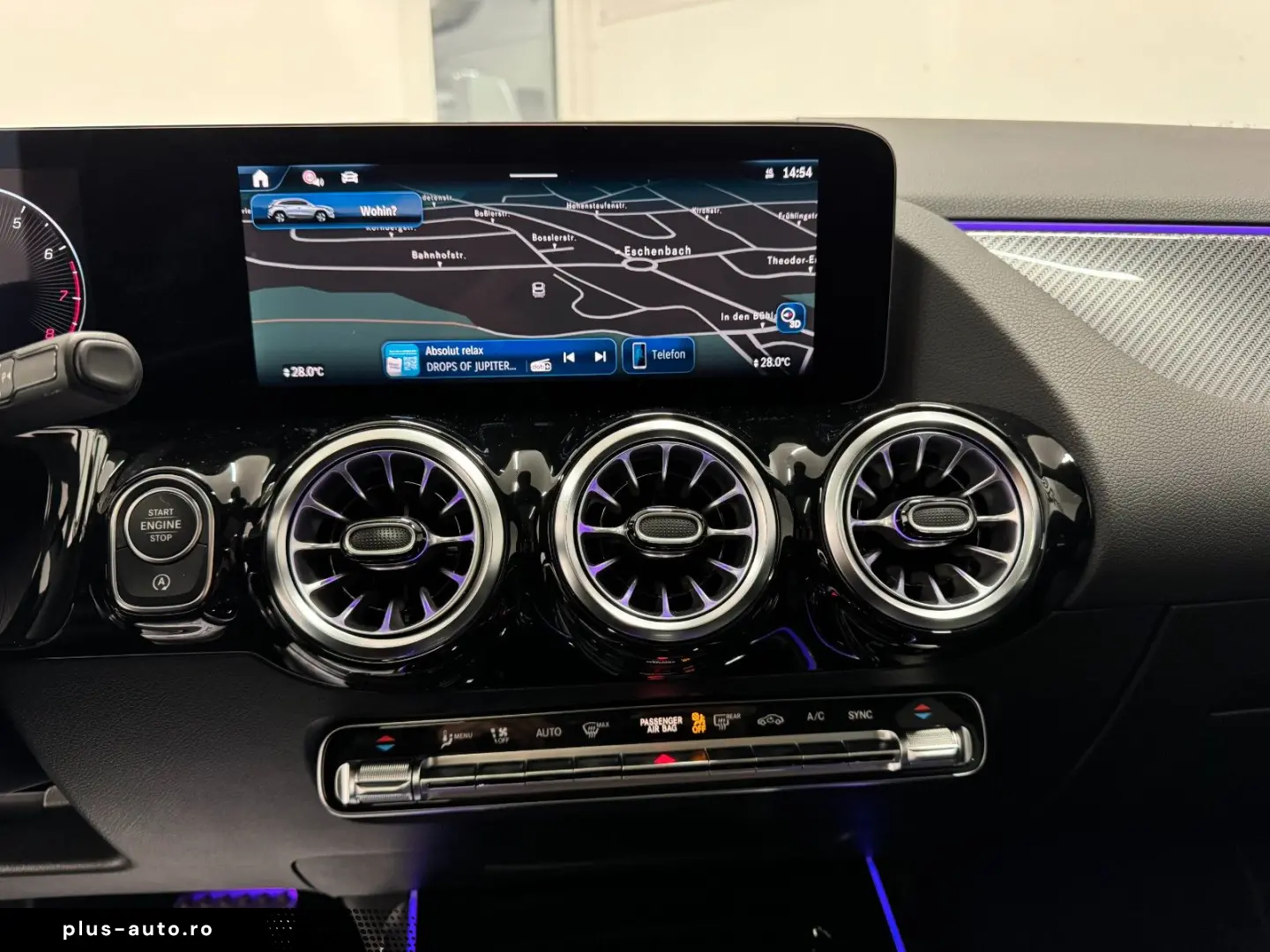 MERCEDES-BENZ GLA 250 4M AMG PANO NIGHT MULTIBEAM KA&hellip;