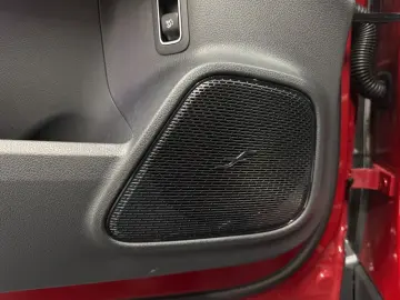 MERCEDES-BENZ GLA 250 4M AMG PANO NIGHT MULTIBEAM KA…