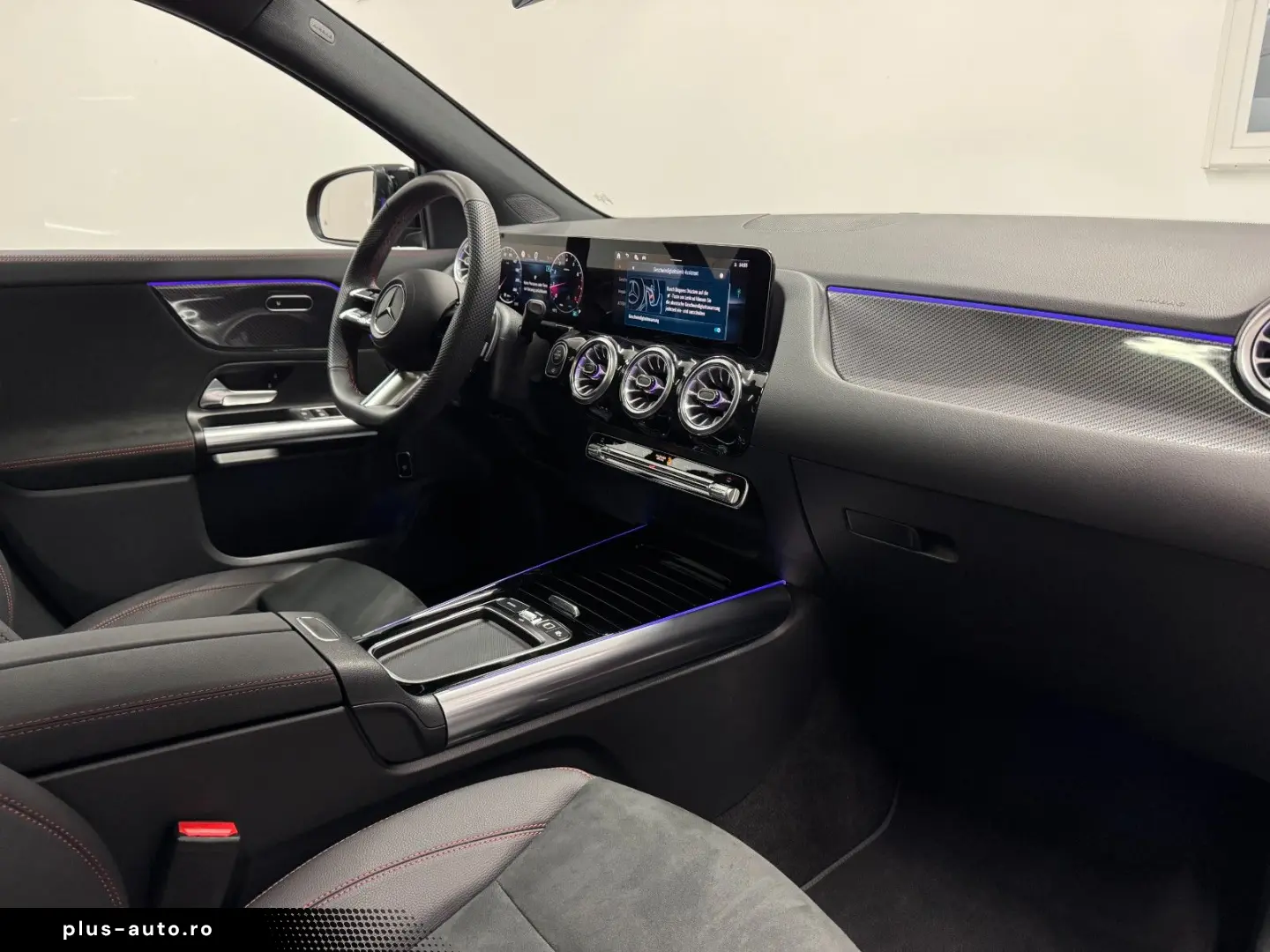 MERCEDES-BENZ GLA 250 4M AMG PANO NIGHT MULTIBEAM KA&hellip;