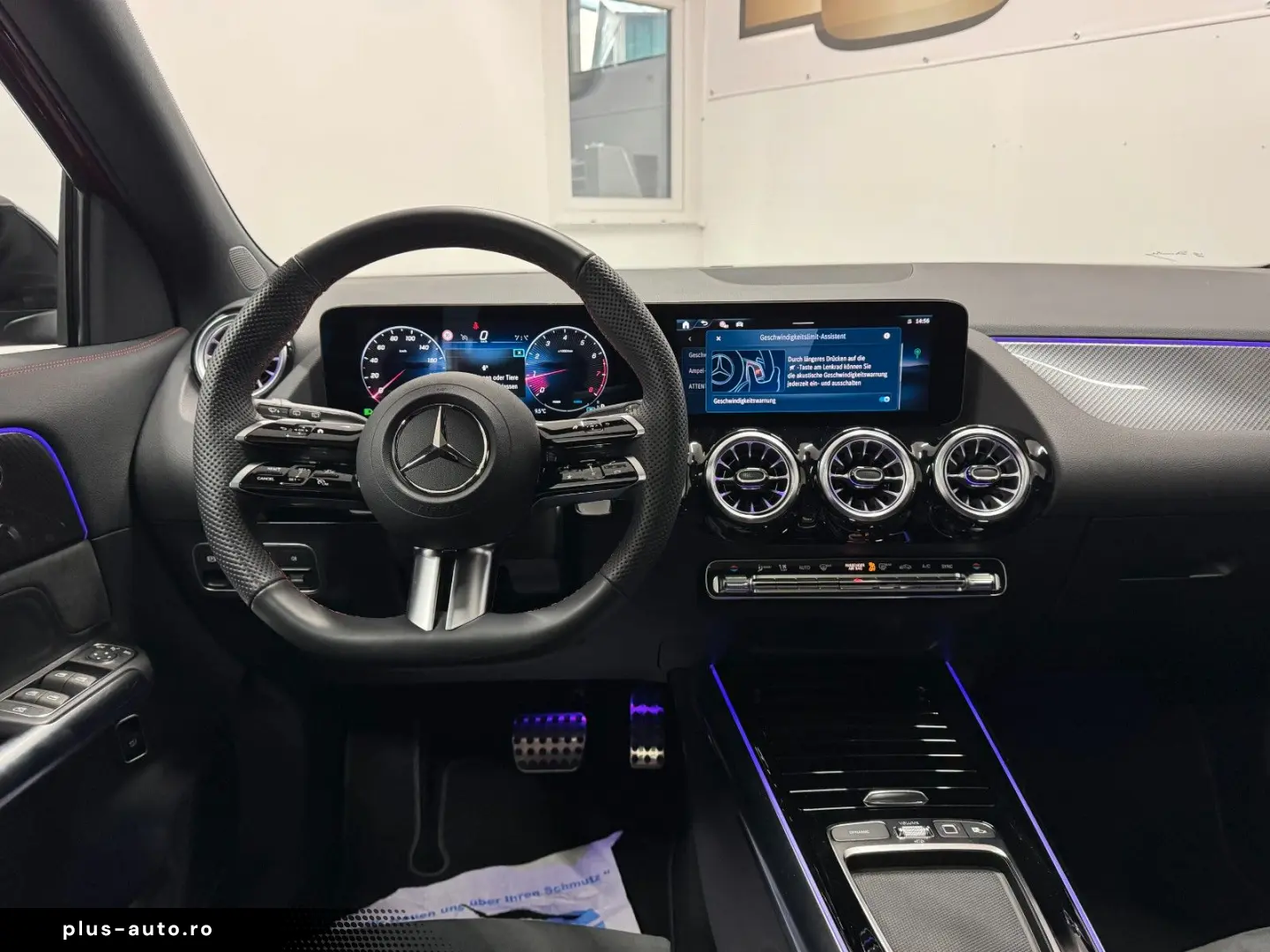 MERCEDES-BENZ GLA 250 4M AMG PANO NIGHT MULTIBEAM KA&hellip;