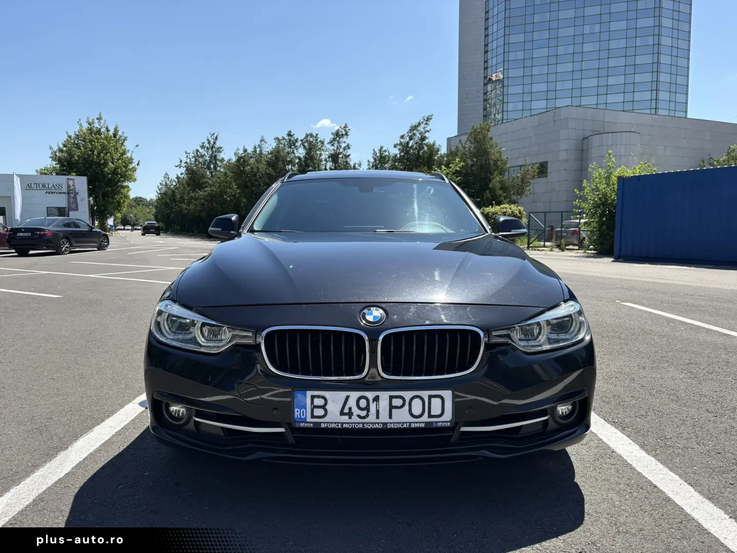 BMW 320