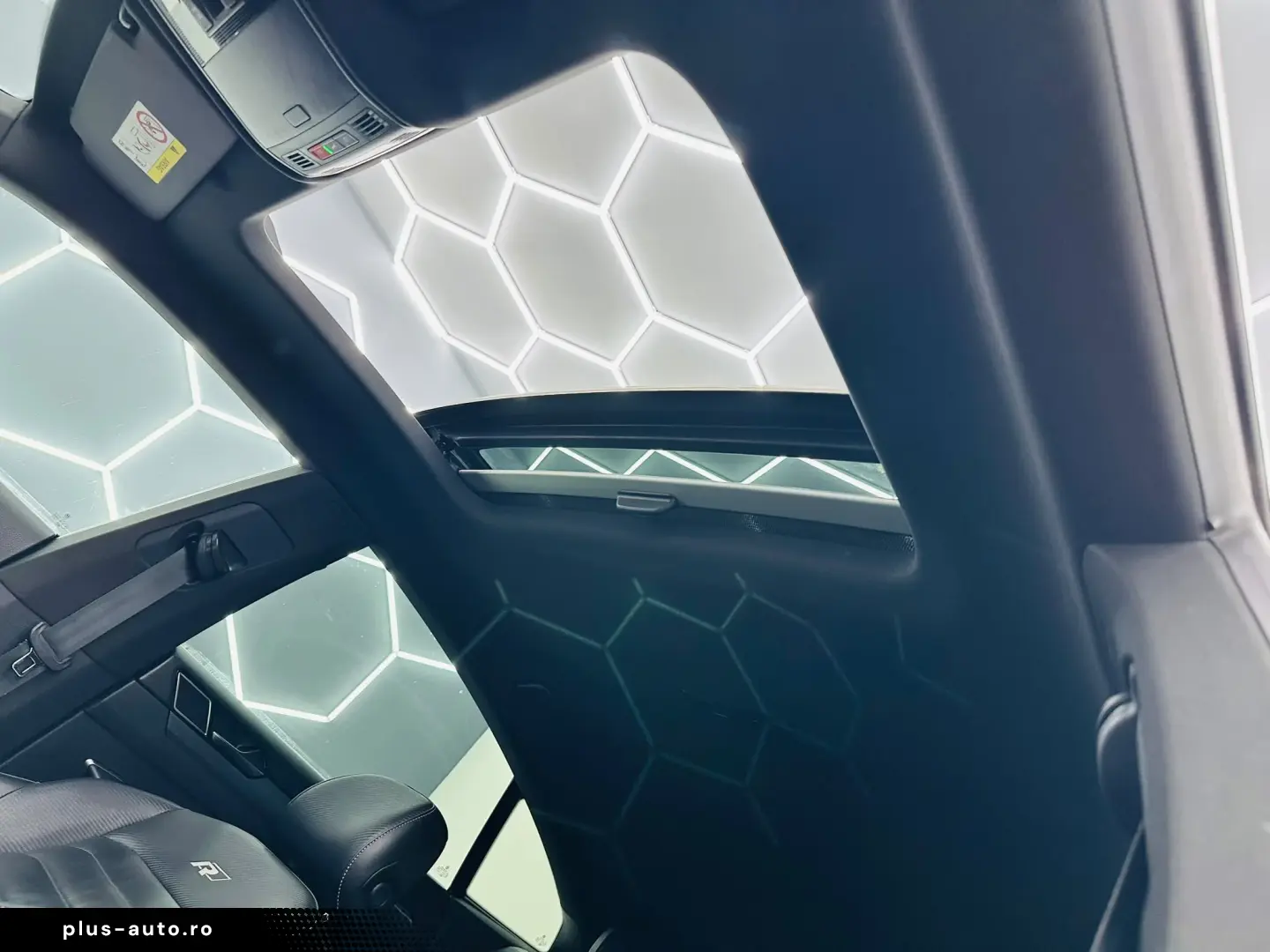 VOLKSWAGEN ARTEON 2020 2.0D E6 Garantie 12 Luni Rate Avans 0