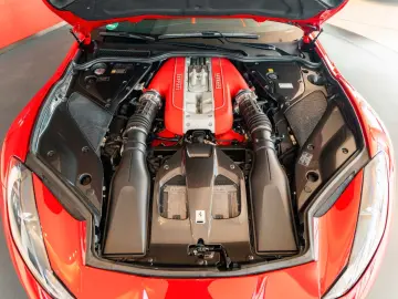 FERRARI 812 Superfast Rosso70Anni JBL Lift Apple-Carplay