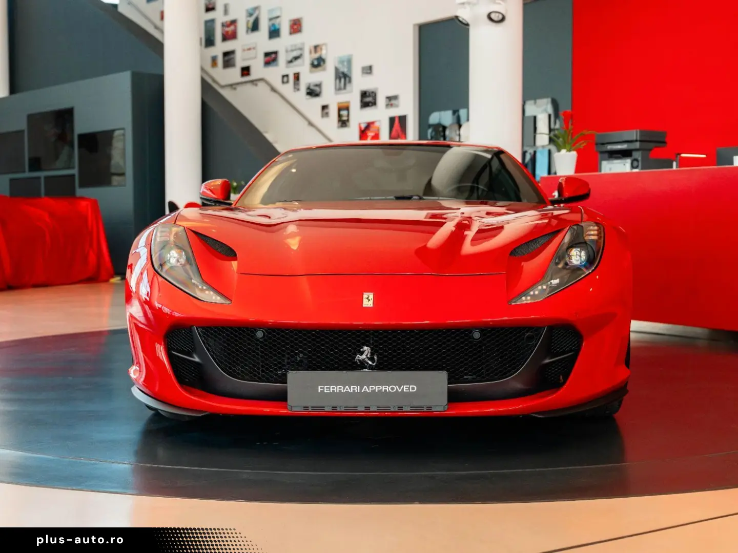 FERRARI 812 Superfast Rosso70Anni JBL Lift Apple-Carplay