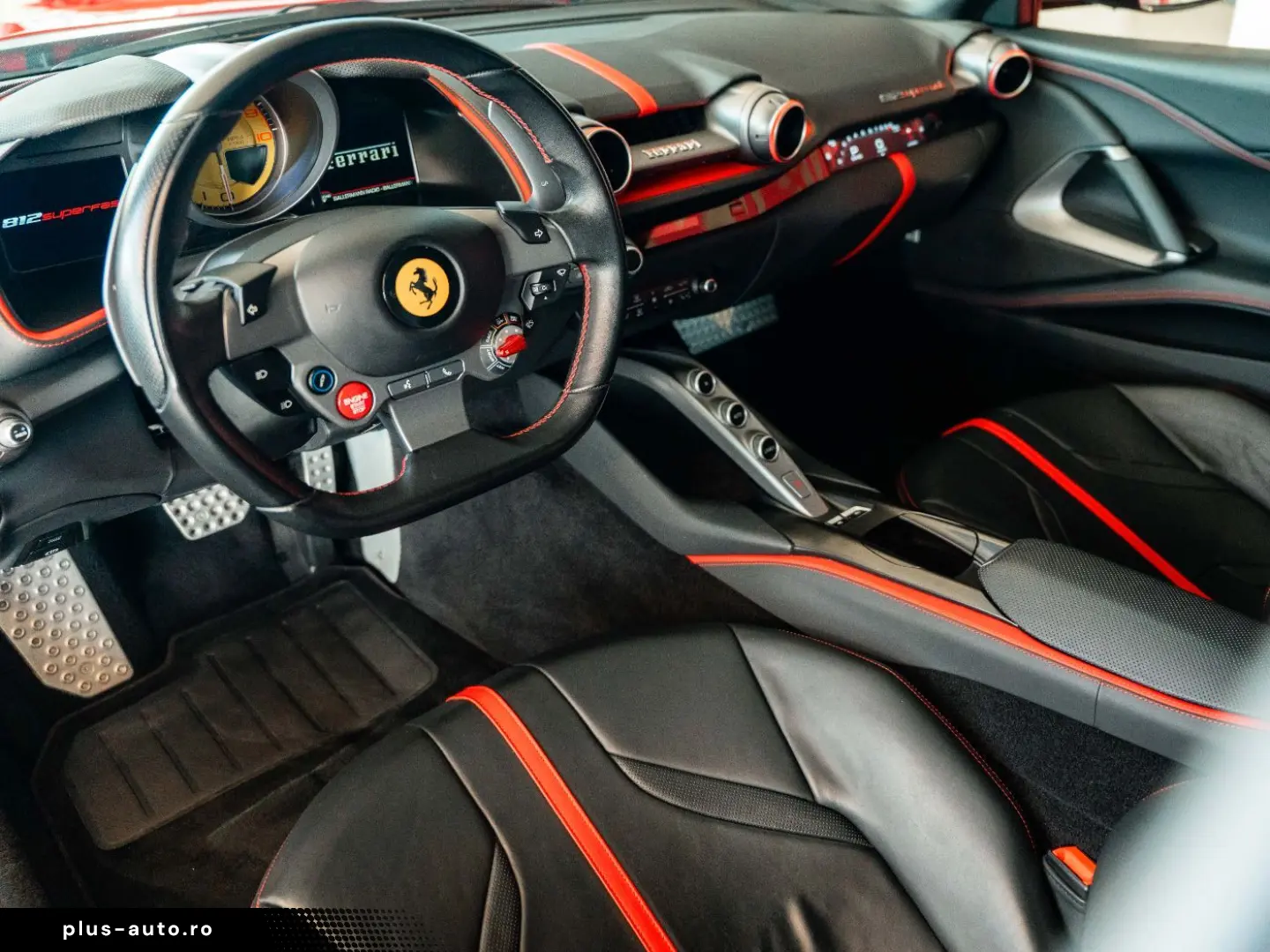 FERRARI 812 Superfast Rosso70Anni JBL Lift Apple-Carplay