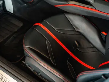 FERRARI 812 Superfast Rosso70Anni JBL Lift Apple-Carplay