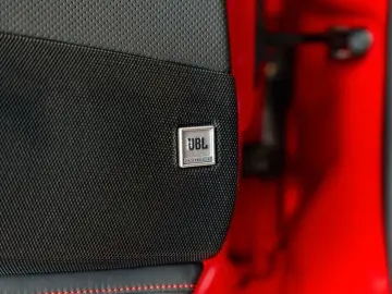 FERRARI 812 Superfast Rosso70Anni JBL Lift Apple-Carplay