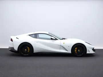 FERRARI 812 Superfast      Ferrari Frankfurt