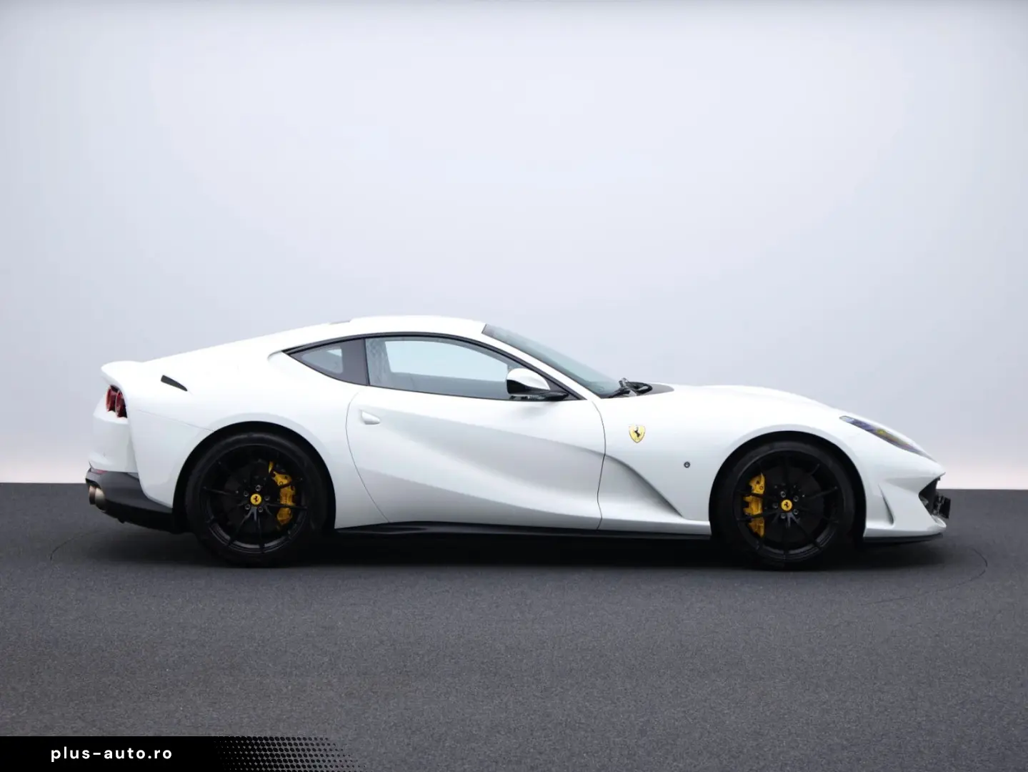FERRARI 812 Superfast      Ferrari Frankfurt