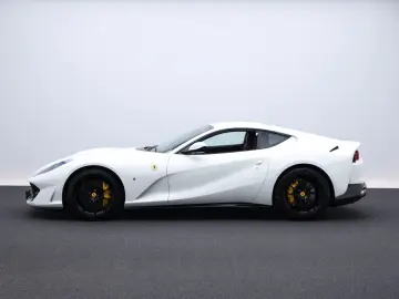 FERRARI 812 Superfast      Ferrari Frankfurt