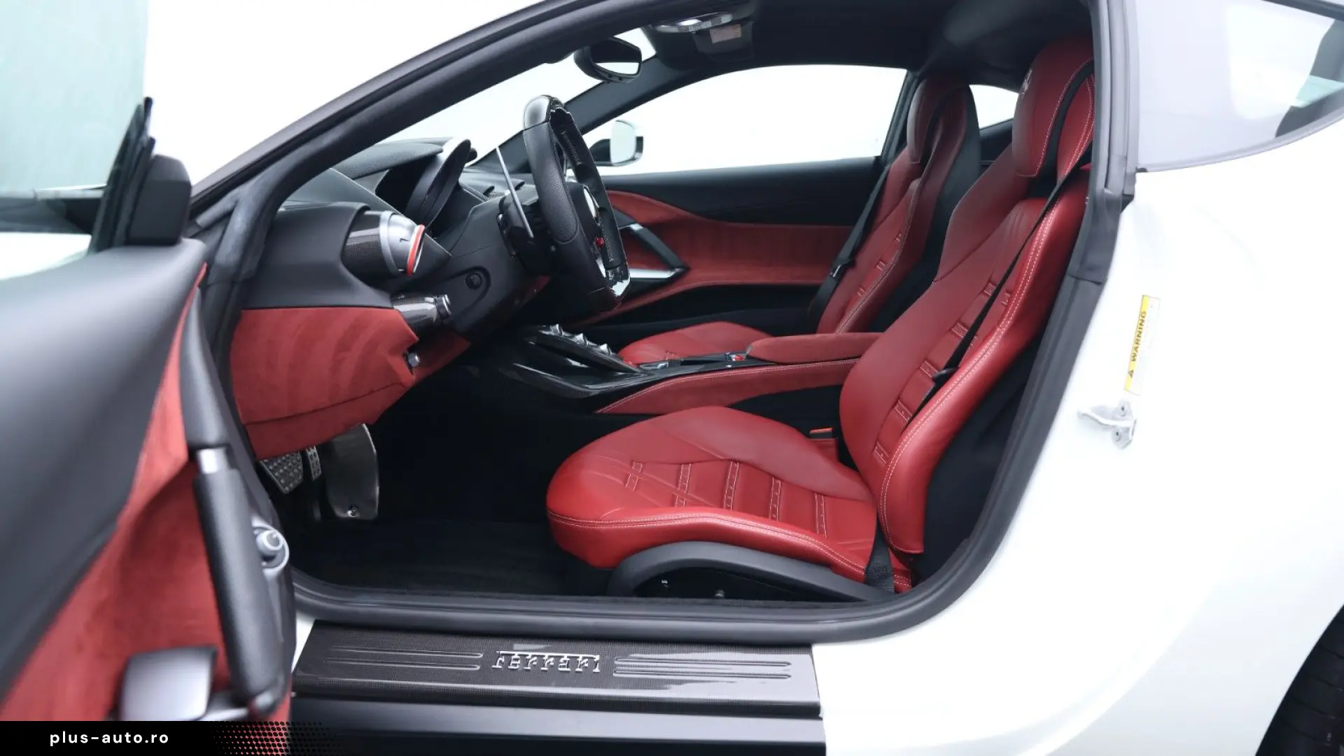 FERRARI 812 Superfast      Ferrari Frankfurt