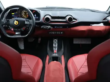 FERRARI 812 Superfast      Ferrari Frankfurt