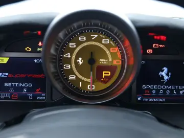 FERRARI 812 Superfast      Ferrari Frankfurt