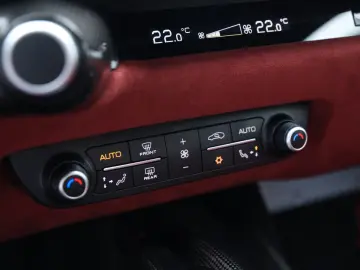 FERRARI 812 Superfast      Ferrari Frankfurt