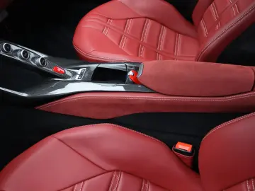 FERRARI 812 Superfast      Ferrari Frankfurt
