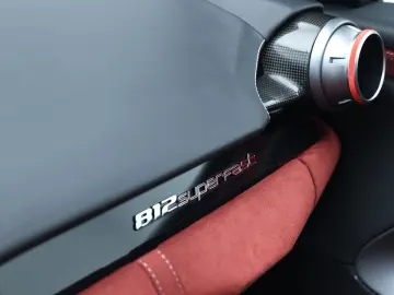 FERRARI 812 Superfast      Ferrari Frankfurt