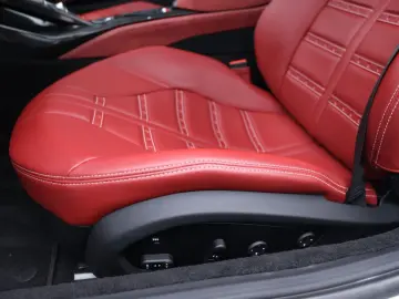 FERRARI 812 Superfast      Ferrari Frankfurt