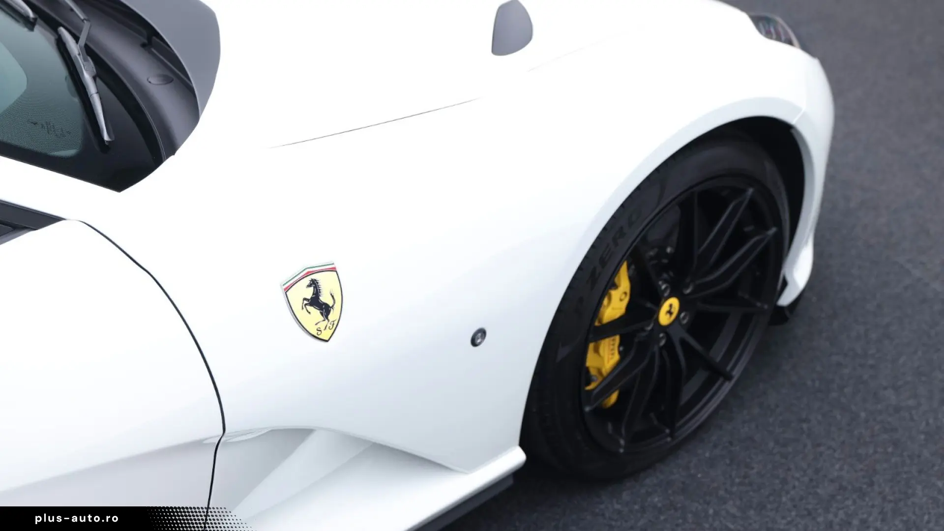 FERRARI 812 Superfast      Ferrari Frankfurt