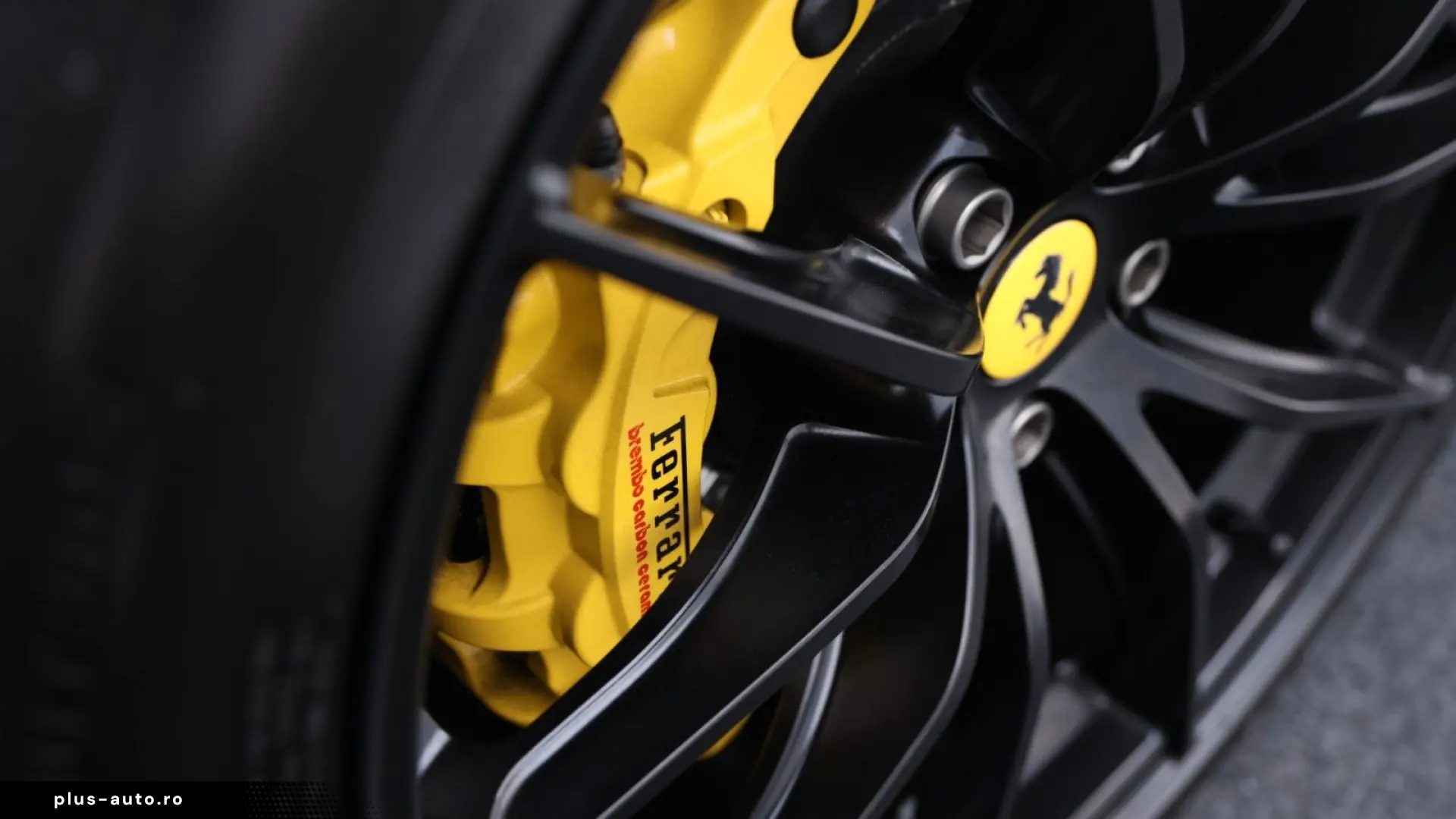 FERRARI 812 Superfast      Ferrari Frankfurt