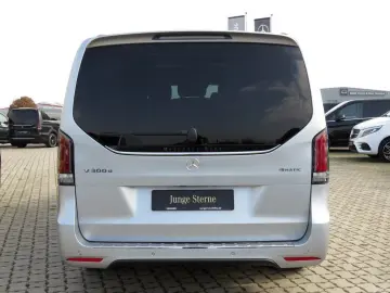 MERCEDES-BENZ V 300 d Avantgarde 4x4 lang AMG AIRMAT…