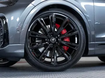 Audi SQ8 4.0 TFSI quattro AHK PANO B&O