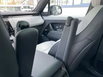 LAND ROVER Range Rover Sport D350 Autobiography