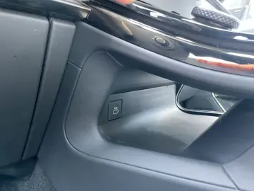 LAND ROVER Range Rover Sport D350 Autobiography