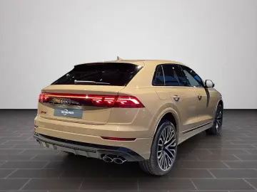 Audi SQ8 SUV TFSI 373 kW tiptronic
