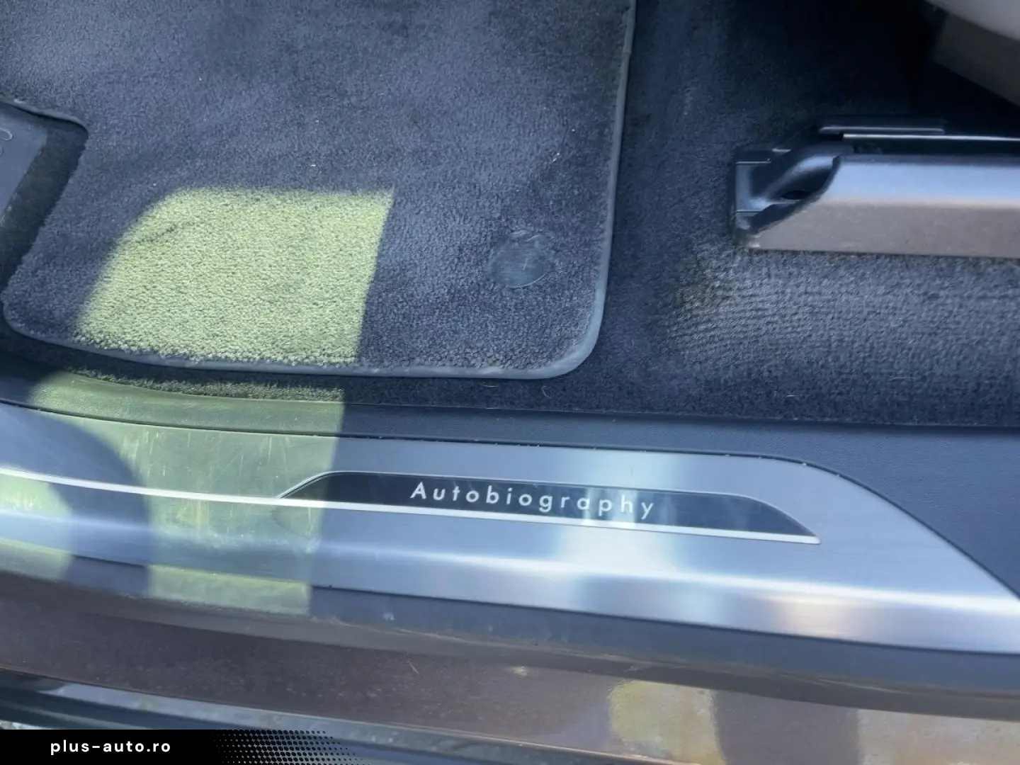LAND ROVER RANGE ROVER SPORT P510e Autobiography Massage