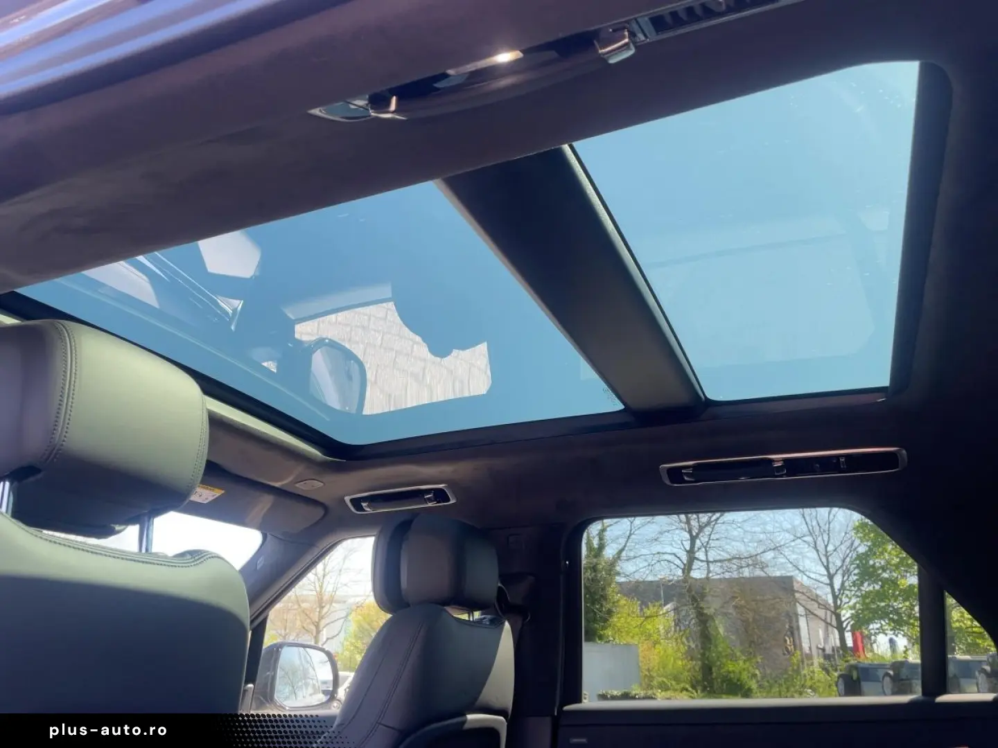 LAND ROVER RANGE ROVER SPORT P510e Autobiography Massage