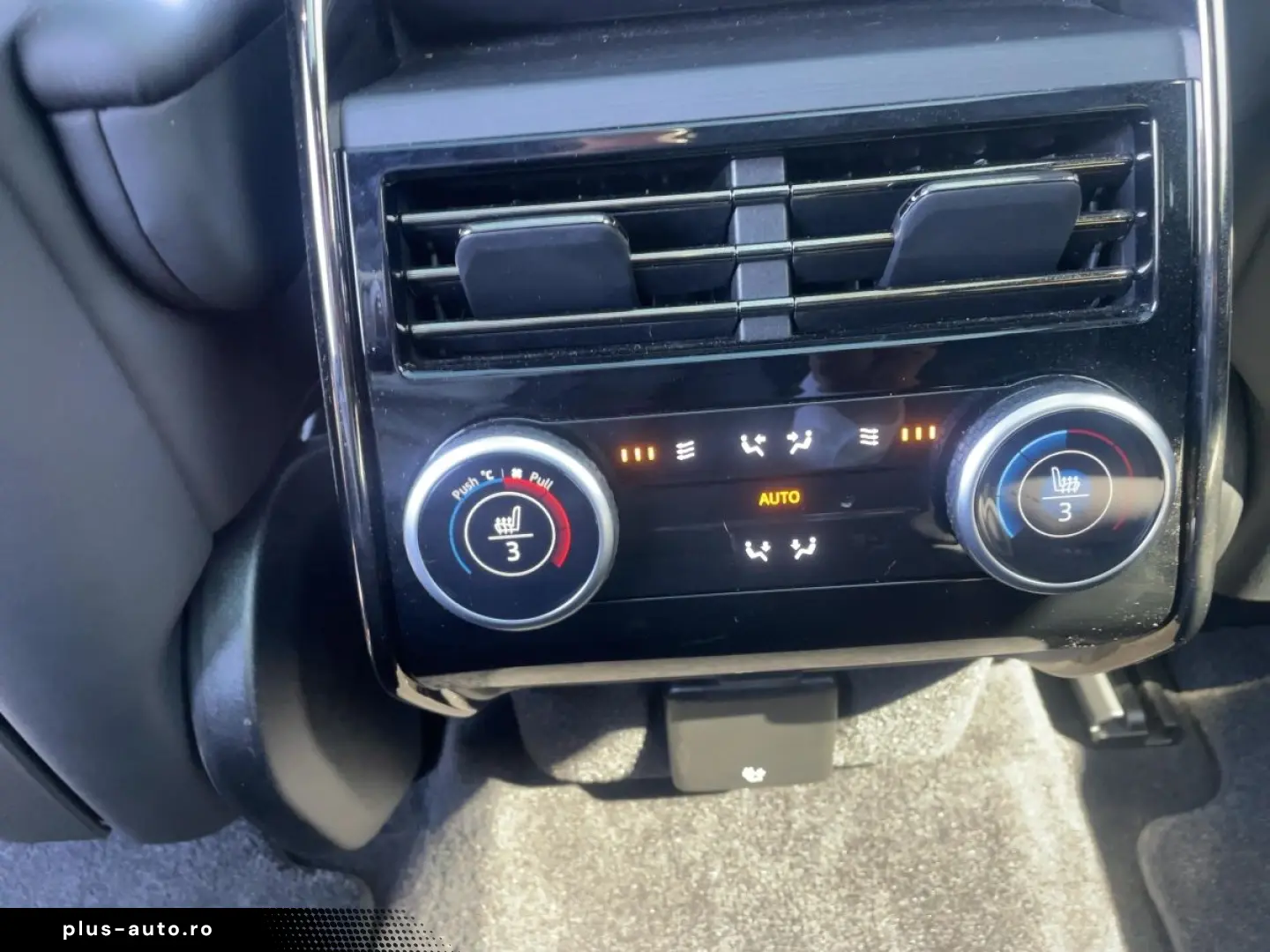 LAND ROVER RANGE ROVER SPORT P510e Autobiography Massage