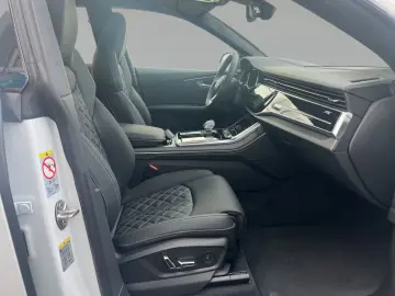 Audi SQ8 qu SUV TFSI 373 kW tiptronic Pano