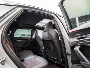 Audi Q5 Sportback TDI quattro S-Line   Tech