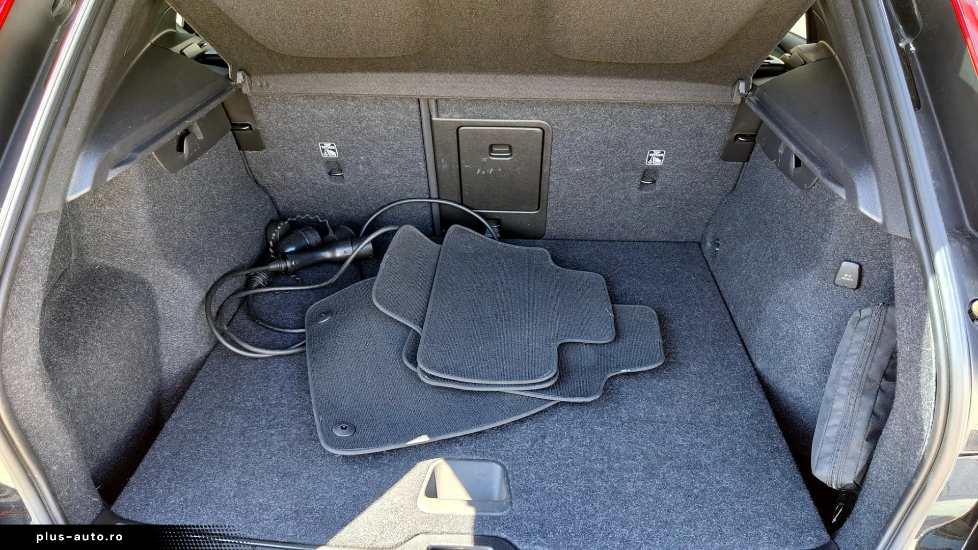 Volvo Xc40 Plug in Hibrid   211 CP   An 2021