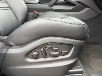 PORSCHE Cayenne Coupe GTS Pano Luft Klappe 1Hand BRD