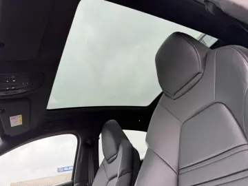 PORSCHE Cayenne Coupe GTS Pano Luft Klappe 1Hand BRD