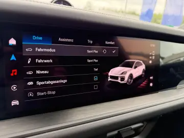 PORSCHE Cayenne Coupe GTS Pano Luft Klappe 1Hand BRD